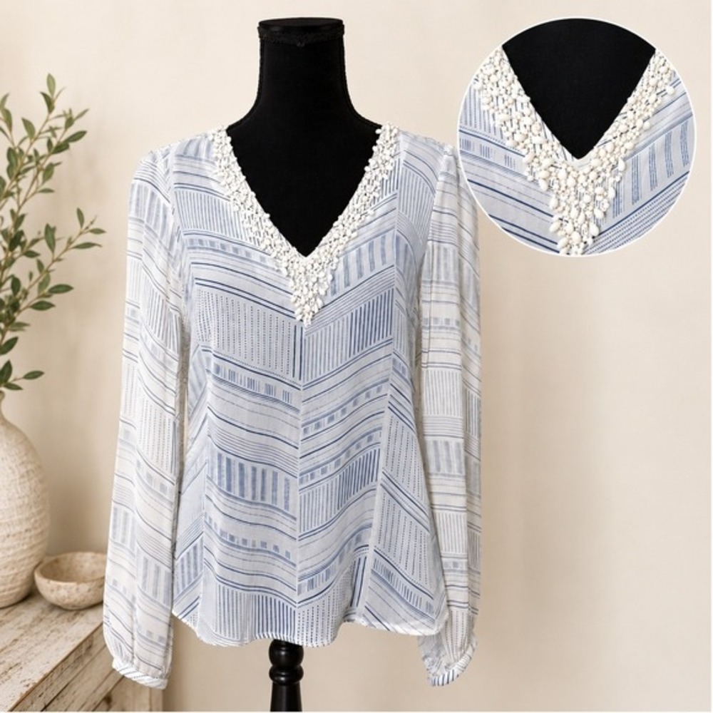 Banana‎ Republic Silk Beaded Top S Ivory Navy Shell Embellished Old Money Luxury